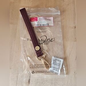 Thirty-One Mulberry Smooth Pebble‎ Wristlet Strap